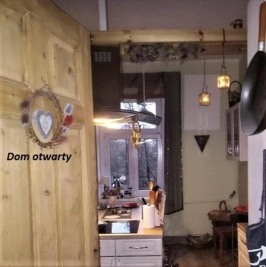 Апартаменти Dom Otwarty Єленя-Ґура Екстер'єр фото